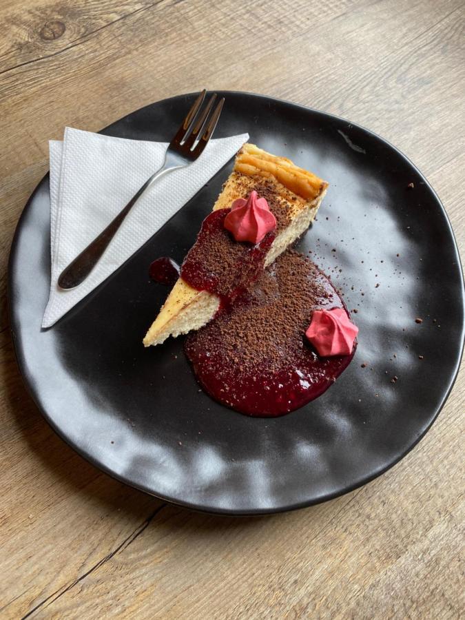 Penzion & Restaurace U Vily Sezimovo Usti 외부 사진