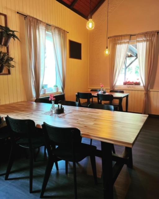 Penzion & Restaurace U Vily Sezimovo Usti 외부 사진